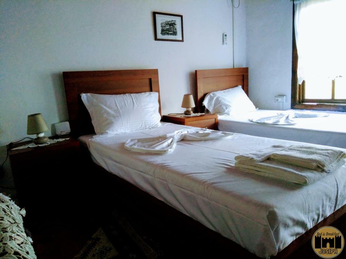 Bed & Breakfast Josiph Berat Ngoại thất bức ảnh