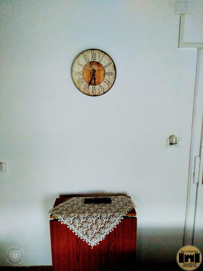 Bed & Breakfast Josiph Berat Ngoại thất bức ảnh