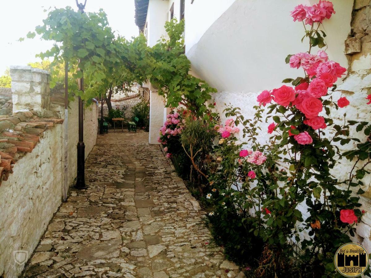 Bed & Breakfast Josiph Berat Ngoại thất bức ảnh